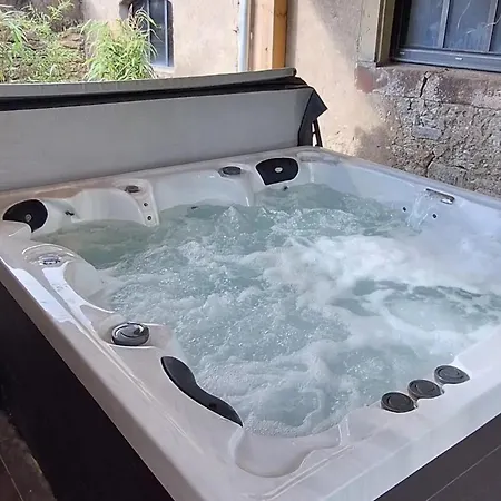 Charmante Maisonnette Entre Foret Et Detente Avec Et Wifi - Fr-1-589-786 Holiday home Ville-sur-Illon